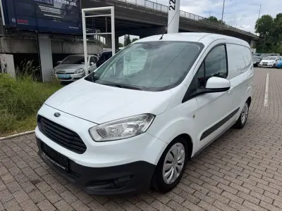 Gebraucht Ford Transit Trend 75 PS (55 kW) 2017 Frozen white Van / Kleinbus