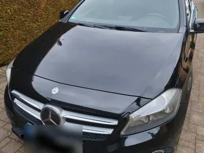 Usado Mercedes A180 116 HP (85 kW) 2012 Preto Sedan