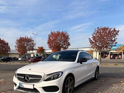 Weiß Gebraucht 2018 Mercedes C250 AMG line Coupé | 29.000 € (Fairer Preis)