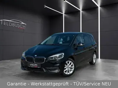 Gebraucht BMW 218 Gran Tourer Advantage 150 PS (110 kW) 2021 Schwarz ii/bonnet fluid black Van / Kleinbus
