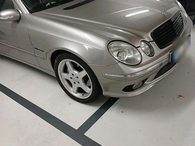 Mercedes E500