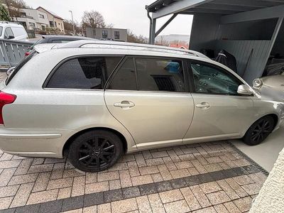 Gebraucht Toyota Avensis 129 PS (94 kW) 2008 Silber Kombi