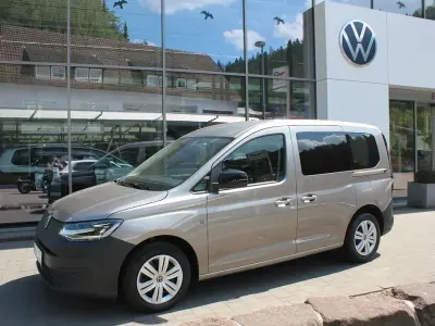 Gebraucht VW Caddy 122 PS (89 kW) 2022 Mojavebeige Van / Kleinbus