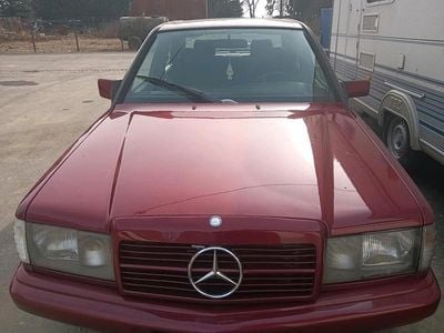 Gebraucht Mercedes 190 204 PS (150 kW) 1991 Rot Limousine
