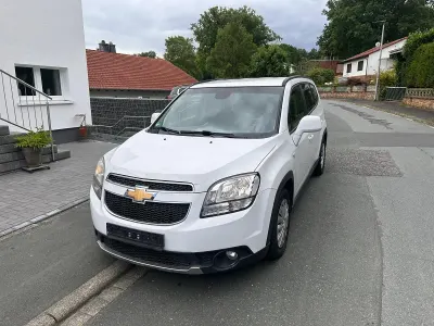 Gebraucht Chevrolet Orlando 163 PS (119 kW) 2013 Weiß Van / Kleinbus