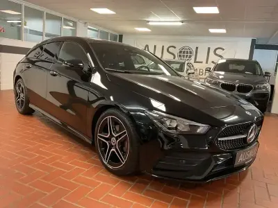 Gebraucht Mercedes CLA200 Shooting Brake AMG line 150 PS (110 kW) 2023 Nachtschwarz Kombi