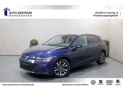 Gebraucht VW Golf VIII United 150 PS (110 kW) 2020 Atlantic blue metallic (metallic) Limousine