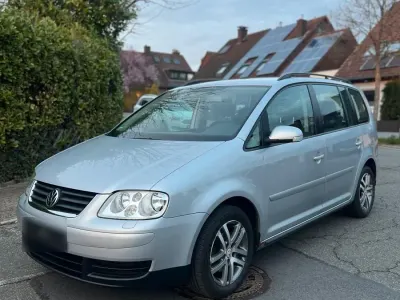 Używany VW Touran Trendline 102 KM (75 kW) 2003 Srebrny Minivan