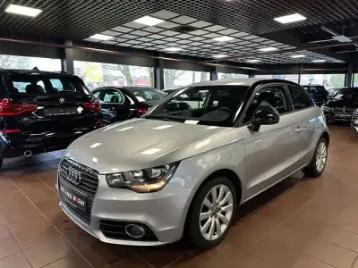 Usata Audi A1 Attraction 95 CV (69 kW) 2012 Bianco Utilitaria