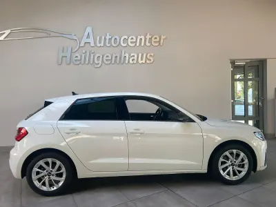 Gebraucht Audi A1 Sportback Advanced Plus 110 PS (80 kW) 2023 Weiß Kleinwagen