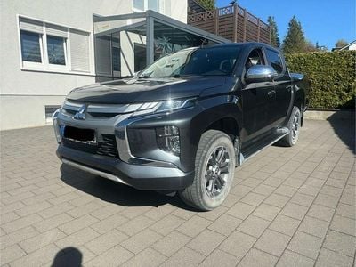Second-hand Mitsubishi L200 150 CP (110 kW) 2020 Gri Pickup