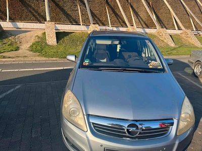 Usata Opel Zafira 125 CV (91 kW) 2008 Grigio Monovolume
