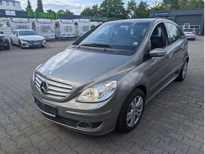 Mercedes B200