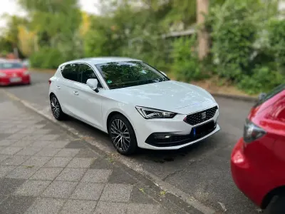 Gebraucht Seat Leon XCELLENCE 131 PS (96 kW) 2021 Weiß Limousine