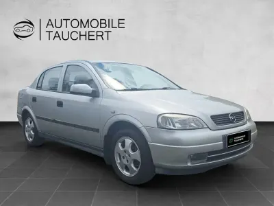 Gebraucht Opel Astra Comfort 101 PS (74 kW) 1999 Silber Limousine