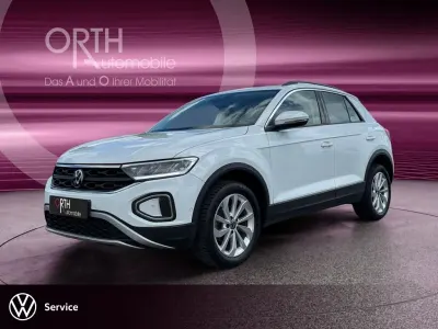 Gebraucht VW T-Roc Life 150 PS (110 kW) 2023 Pure white SUV