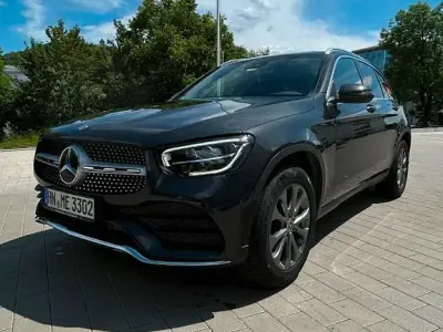 Gebraucht Mercedes GLC200 AMG line 197 PS (144 kW) 2020 Grau SUV