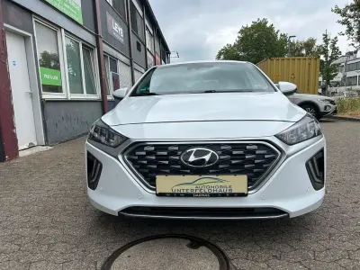 Gebraucht Hyundai Ioniq Style 105 PS (77 kW) 2020 Weiß Kleinwagen