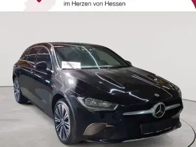 Gebraucht Mercedes CLA250e Progressive 160 PS (117 kW) 2021 Schwarz Coupé