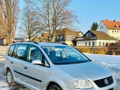 Gebraucht VW Touran Basis 116 PS (85 kW) 2004 Silber Van / Kleinbus