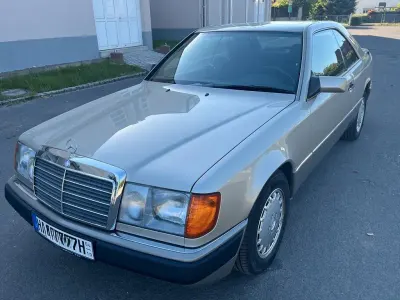 Używany Mercedes E300 179 KM (131 kW) 1990 Beżowy Coupe