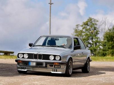 Gebraucht BMW 323 150 PS (110 kW) 1983 Limousine