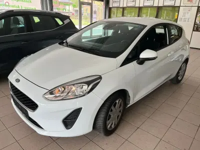 Gebraucht Ford Fiesta Trend 71 PS (52 kW) 2018 Weiß Kleinwagen