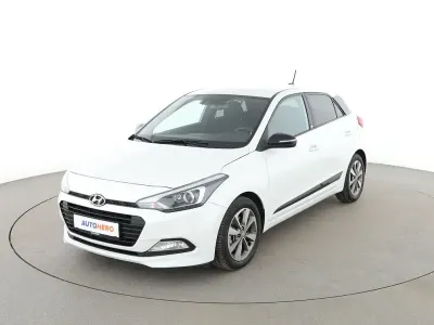 Gebraucht Hyundai i20 Trend 2018 Weiß Limousine