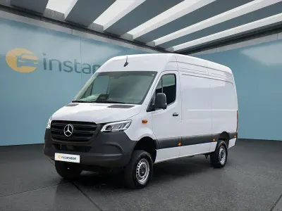 Gebraucht Mercedes Sprinter 190 PS (139 kW) 2025 Weiß Van