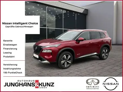 Gebraucht Nissan X-Trail Tekna 213 PS (156 kW) 2023 Tinted red SUV