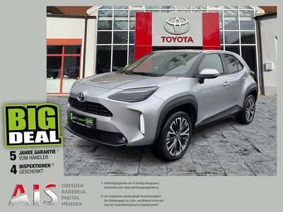 Gebraucht Toyota Yaris Hybrid Elegant 116 PS (85 kW) 2022 Silber (metallic) SUV