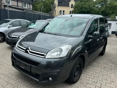 Gebraucht Citroën Berlingo SELECTION 99 PS (72 kW) 2016 Grau Van / Kleinbus