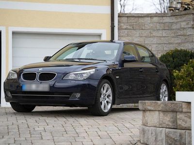 Gebraucht BMW 525 218 PS (160 kW) 2007 Blau Limousine
