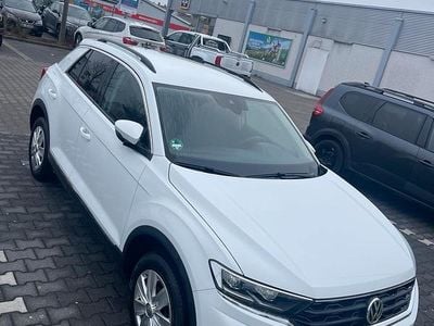 Second-hand VW T-Roc 116 CP (85 kW) 2018 Alb SUV