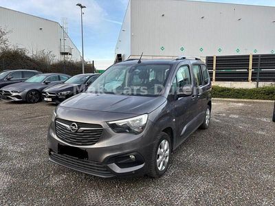 Grau Gebraucht 2019 Opel Combo Life Edition Van / Kleinbus | 7.999 € (Fairer Preis)