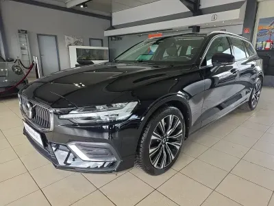 Usata Volvo V60 Plus 197 CV (144 kW) 2023 Nero Station wagon