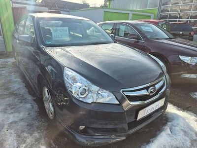 Grau Gebraucht 2011 Subaru Legacy Limousine | 4.900 €