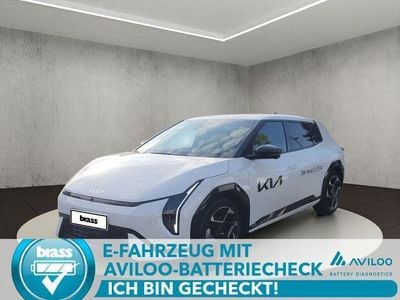 Deluxeweiss met. Gebraucht 2025 Kia EV4 Kleinwagen | 43.680 € (Guter Preis)