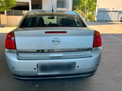 Gebraucht Opel Vectra 122 PS (89 kW) 2003 Limousine