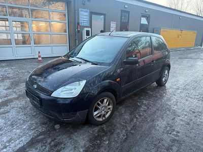 Gebraucht Ford Fiesta 60 PS (44 kW) 2004 Blau Kleinwagen