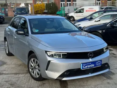 Gebraucht Opel Astra Elegance 131 PS (96 kW) 2023 Silber Limousine