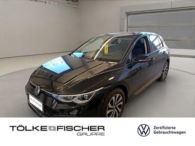 Gebraucht VW Golf VIII Active 150 PS (110 kW) 2023 Deep black perleffekt (metallic) Limousine