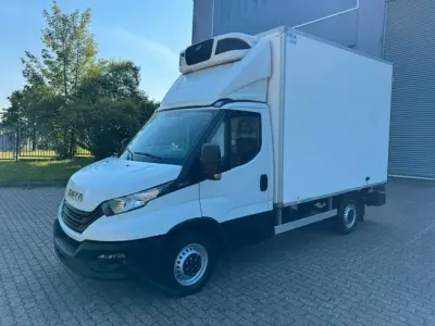 Gebraucht Iveco Daily 156 PS (114 kW) 2022 Weiss Van