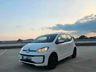 Gebraucht VW up! 60 PS (44 kW) 2019 Weiß Kleinwagen