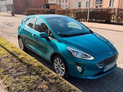 Gebraucht Ford Fiesta 101 PS (74 kW) 2017 Blau Kleinwagen