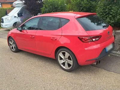Gebraucht Seat Leon FR 125 PS (91 kW) 2013 Rot Limousine
