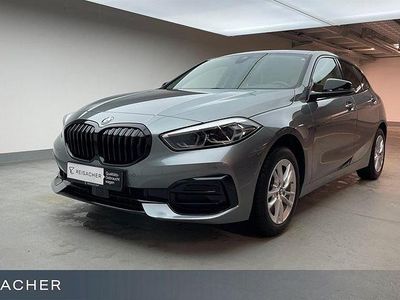 Skyscraper grau metallic Gebraucht 2023 BMW 118 Comfort Edition Kleinwagen | 26.849 € (Fairer Preis)