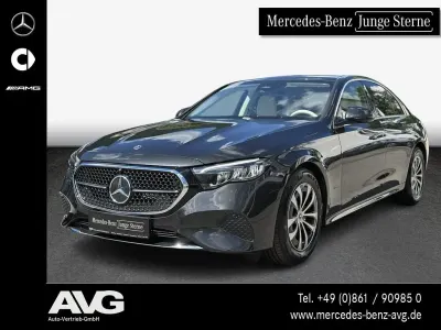Gebraucht Mercedes E220 Avantgarde 197 PS (144 kW) 2025 Grau Limousine