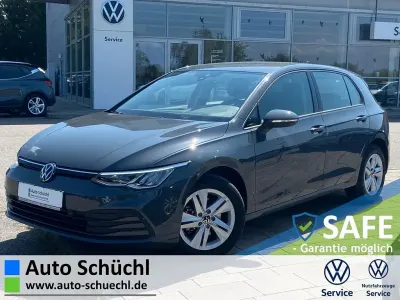 Gebraucht VW Golf VIII Active 116 PS (85 kW) 2024 Grau Limousine