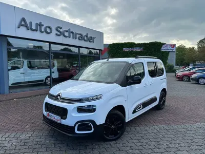 Gebraucht Citroën Berlingo Feel 131 PS (96 kW) 2021 Weiß Van / Kleinbus